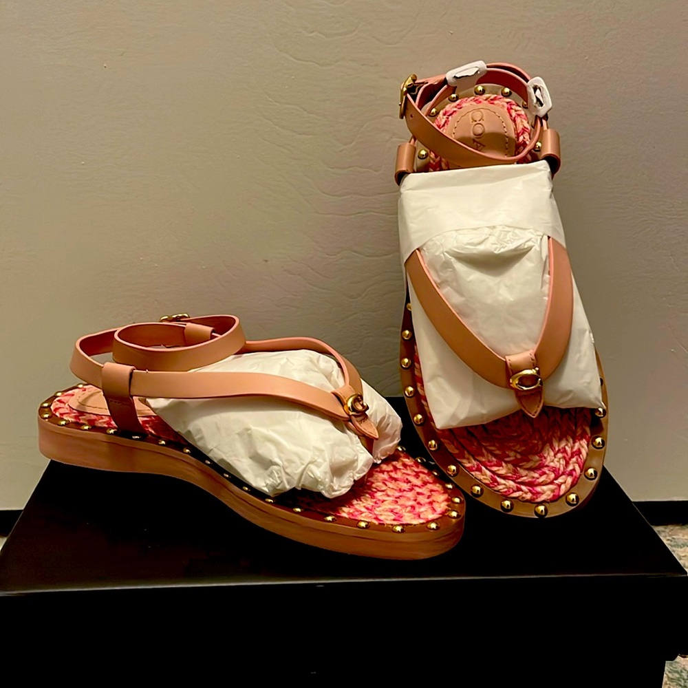 NIB- Coach brand Gracey sandal- carnation pink -6.5